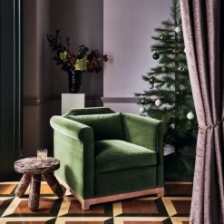 Bolt Polished Brass Chain Curtain Tiebacks Set Of 2 -Chic Living Shop CB2HOL21 03A heroOC21 1x1