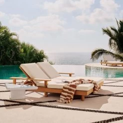 Vayle High-Gloss White Concrete Coffee Table Short -Chic Living Shop CB2SU23 RC 02B 002 V2