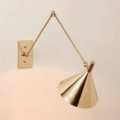 Leda Polished Brass Articulating Wall Sconce -Chic Living Shop LedaPldBrsArtcltngSconceROF22